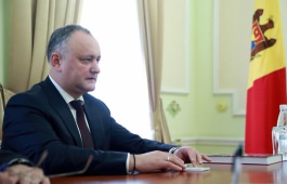 Moldovan president meets Russian envoy