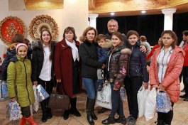 Dozens of children from both banks of the Dniester visited the President's residence in Chisinau and Condrita