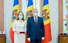 Președintele Republicii Moldova a înmânat distincții de stat unui grup de medici 