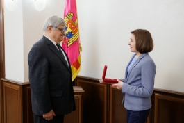 President Maia Sandu awarded the Order of Honour to Czech translator Jiří Našinec