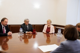 President Maia Sandu awarded the Order of Honour to Czech translator Jiří Našinec