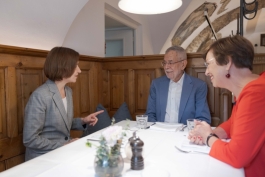 In Salzburg, the head of state discussed with the President of Austria, Alexander Van der Bellen