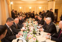 Polish, Ukrainian presidents on joint visit to Moldova