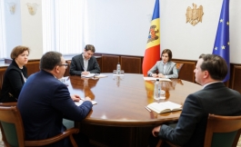 Președinta Maia Sandu a discutat despre intensificarea cooperării în domeniul judiciar și luptei împotriva crimei organizate transfrontaliere cu Ladislav Hamran, președintele „Eurojust”