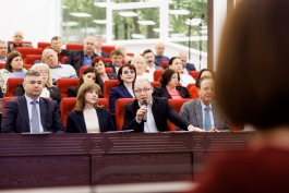 Președinta Maia Sandu a avut o întrevedere cu reprezentanții Camerei de Comerț și Industrie a Republicii Moldova