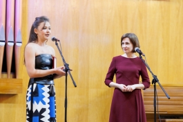 Президент Майя Санду присвоила скрипачке Александре Конуновой почетное звание ,,Artist al Poporului”