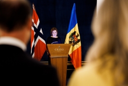 Președinta Maia Sandu a discutat, la Oslo, despre cooperarea energetică și economică, și despre aprofundarea relațiilor diplomatice 